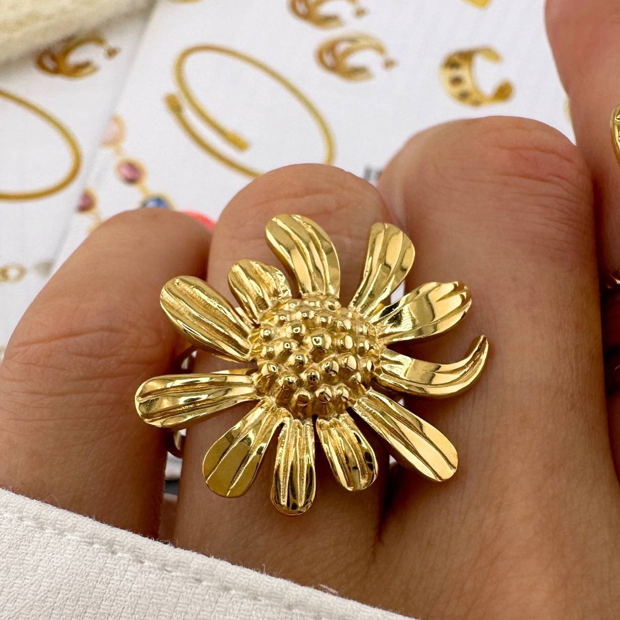 18K Gold-Plated Stainless Steel Floral Design Finger Ring