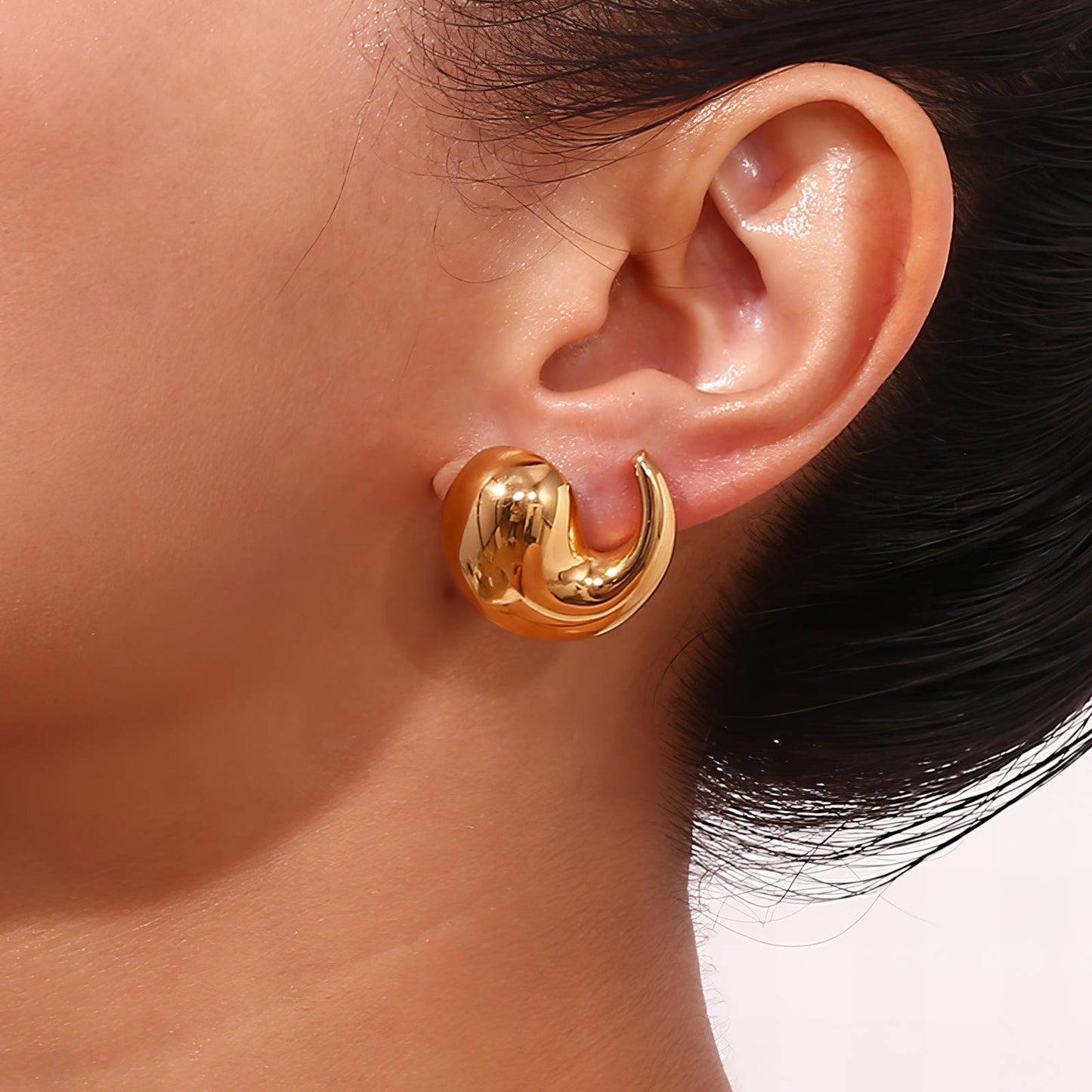 18K Gold-Plated Stainless Steel Golden Curve Earrings